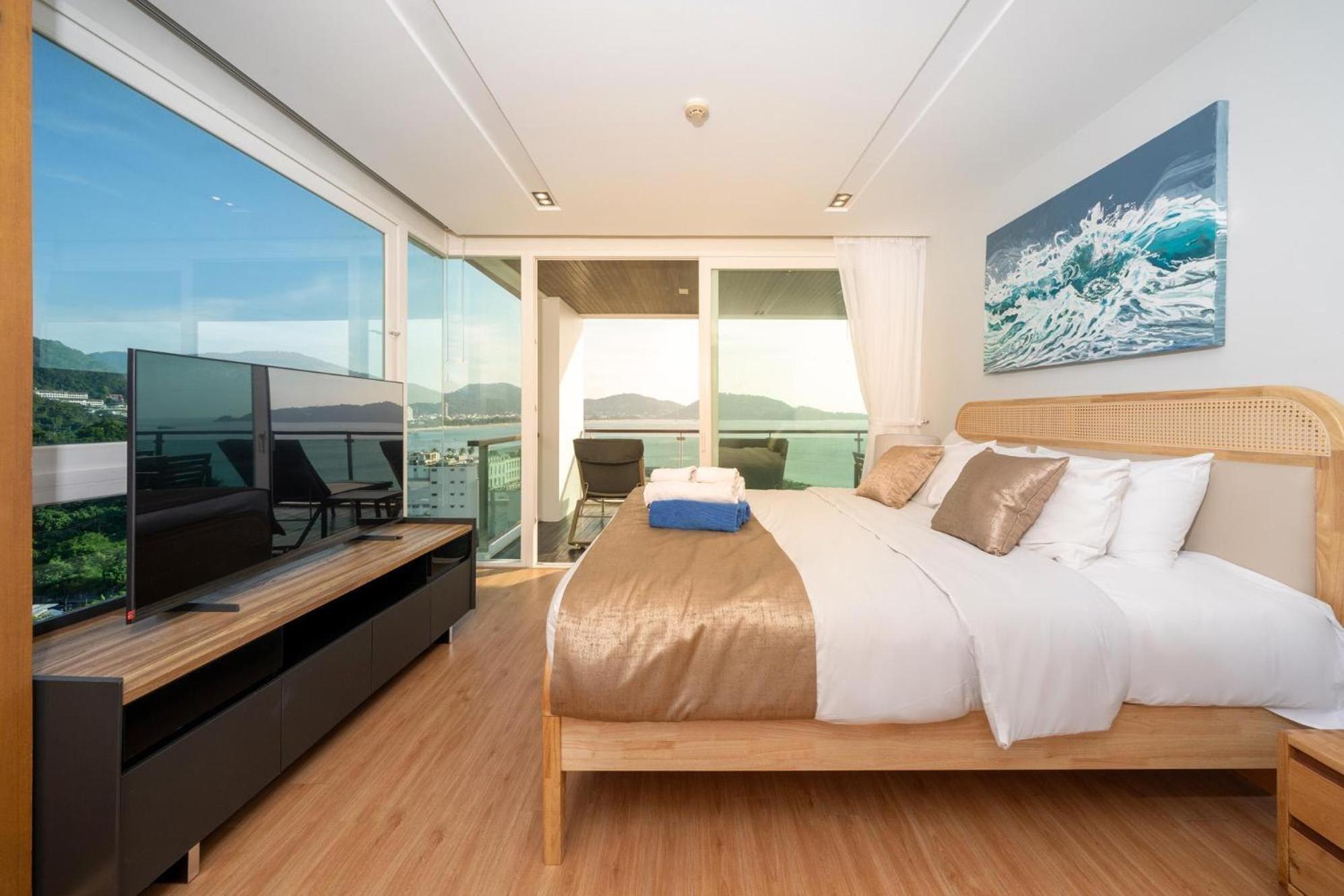 Stylish With Pool Table & Sea View Patong