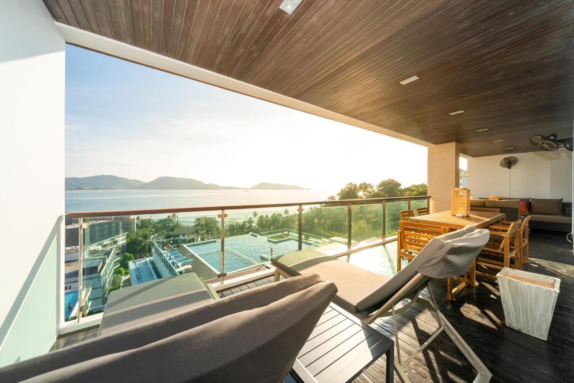 Apartment Stylish With Pool Table & Sea View