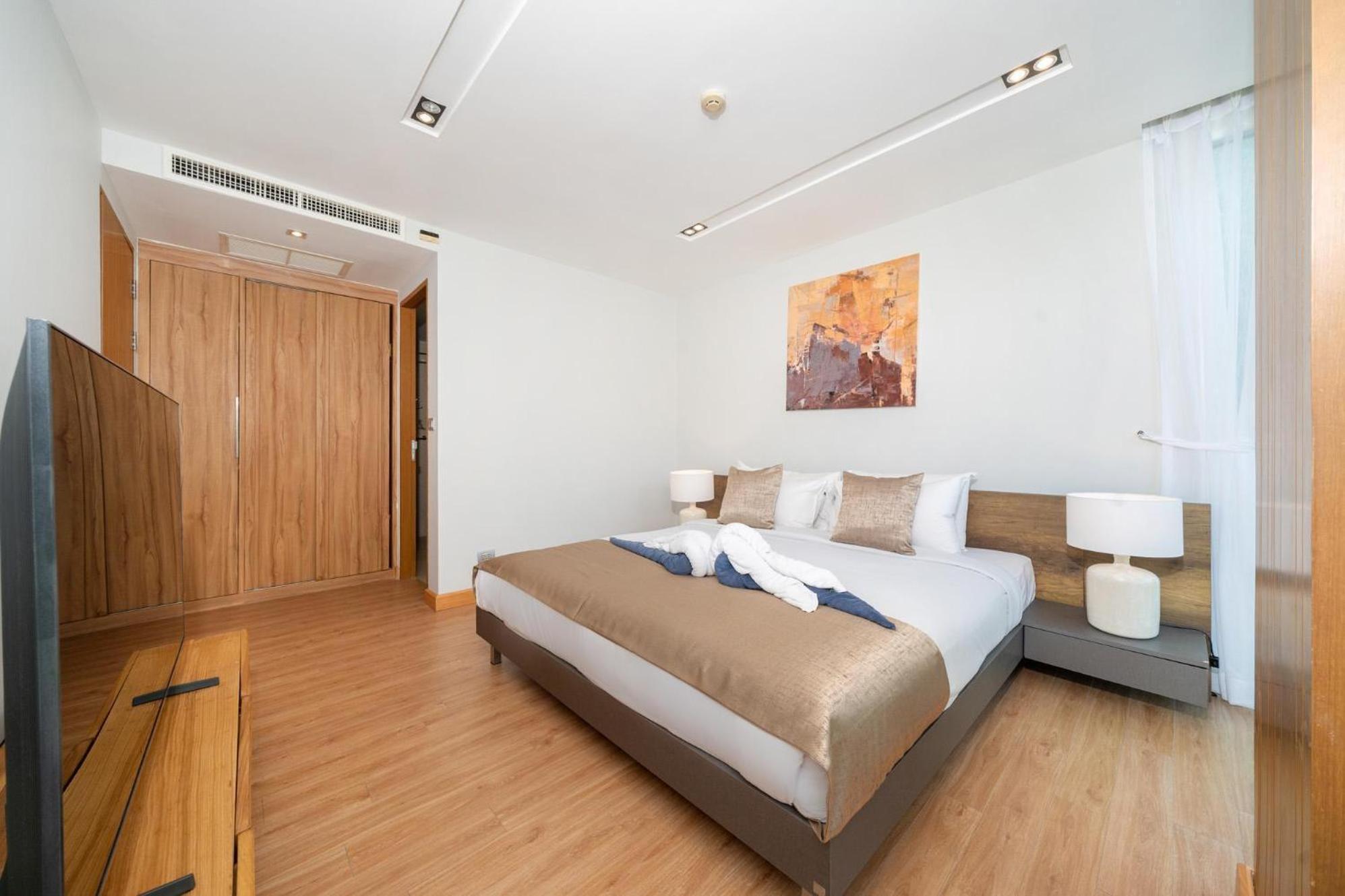 Stylish With Pool Table & Sea View Patong